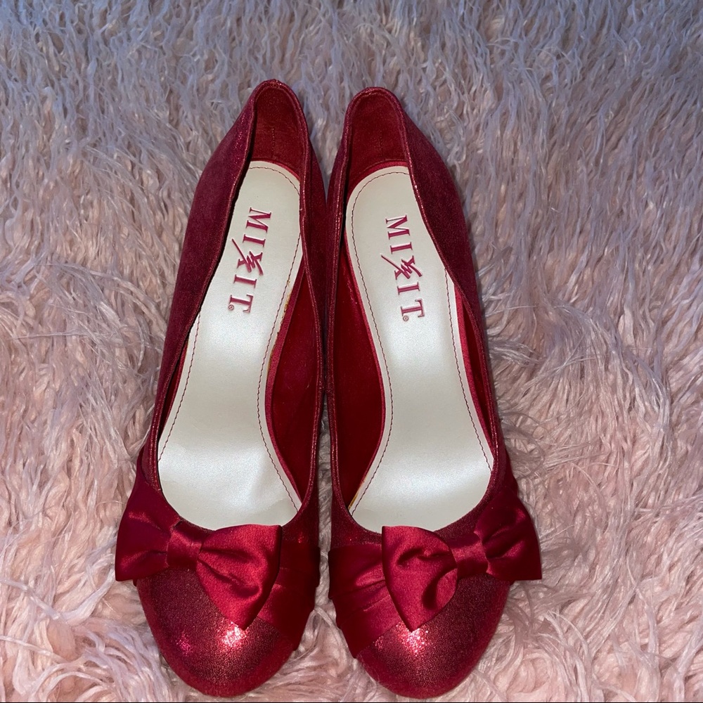 NWOT. Mix It Heels.
